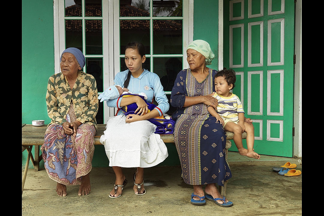 Ibu Tijeng binti Tasim, born 23 September 1927:`I recognized his t-shirt and sarung, he was shot in his neck. I wrapped him in cloths, dug a hole in my backyard and, incessantly crying, buried him between the mango and coconut trees.` 